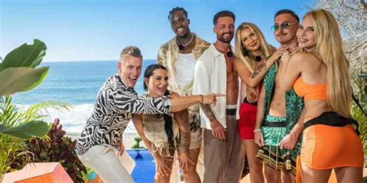 Are Arisce and Mike from 'Ex on the Beach' Together Now? They Have History