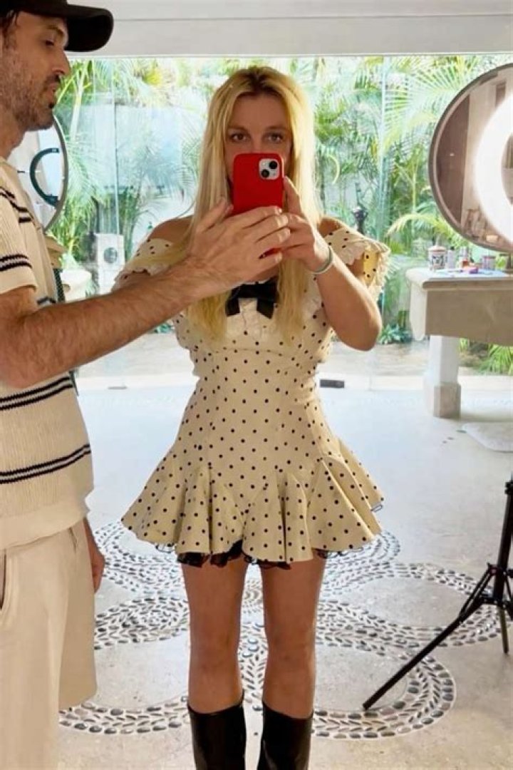 Britney Spears Explains She Wore the Same Top on Instagram 17 Times for "Project Rose"