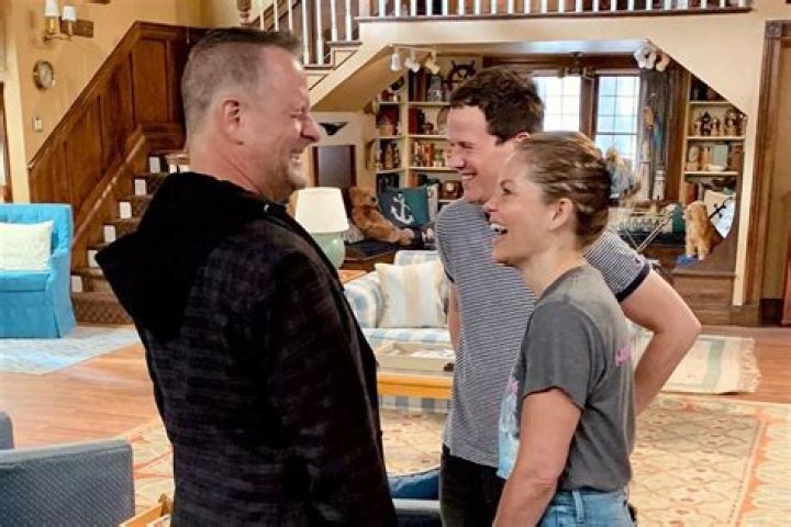 Candace Cameron Bure Shares the Advice She Gave Her Young 'Fuller House' Costars (EXCLUSIVE)