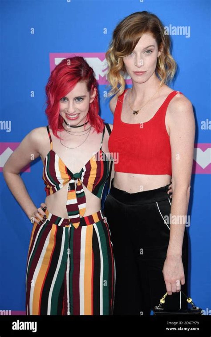 Carly Incontro and Nolan Feldpausch Just Met Now Theyre in Quarantine