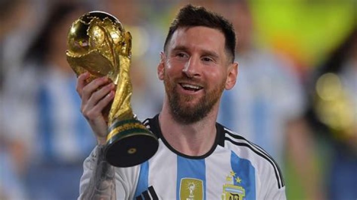 Gabriel Batistuta comments on Argentina team, World Cup, Lionel Messi