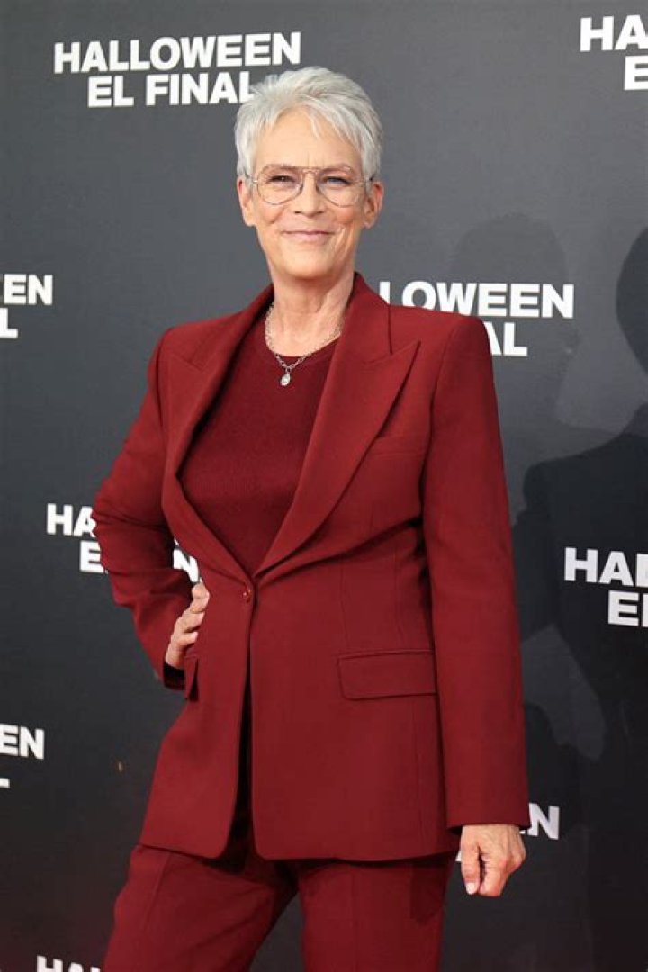 Here's How Jamie Lee Curtis' Character Laurie Strode Is Back From the Dead in New 'Halloween' Movie