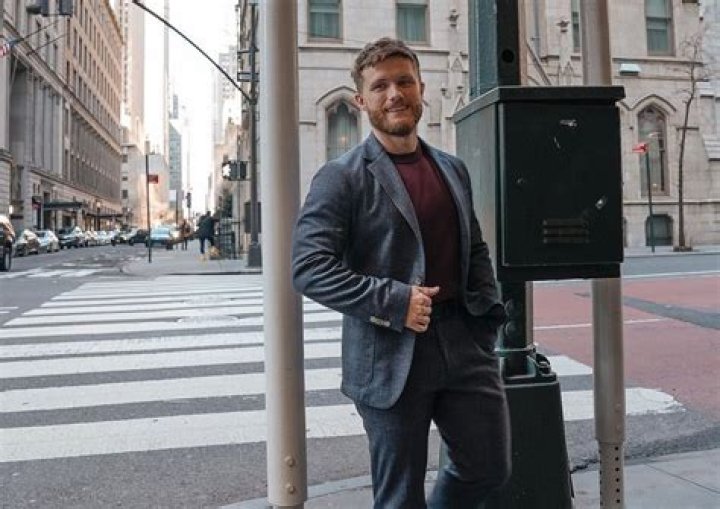 Jeff Nippard Height, Weight and Body Measurements