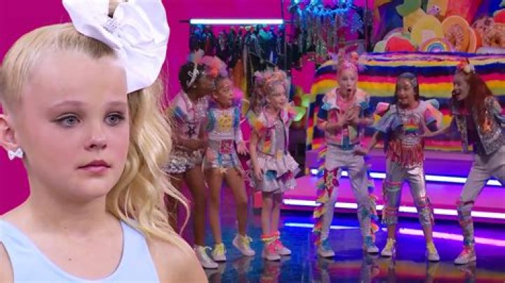 JoJo Siwa's "Got a Long List of Ex-Lovers," and She's Only 20 Years Old