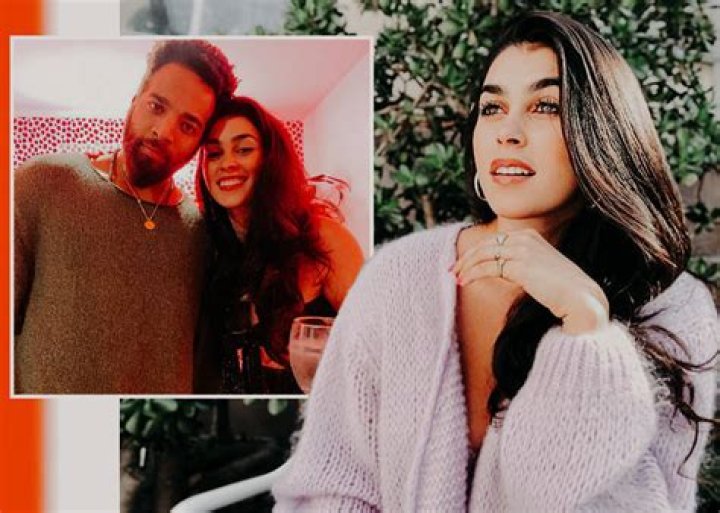 Natacha Karam and Boyfriend Exchange Romantic Gestures on Socials