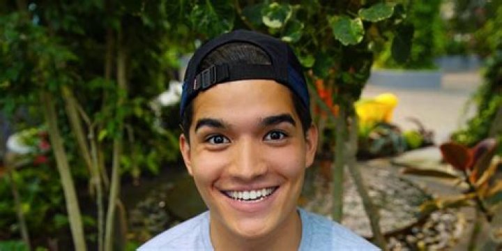 VlogJam | Alex Wassabi Net Worth