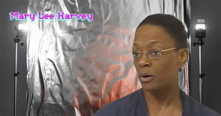 VlogJam | Mary Lee Harvey Biography